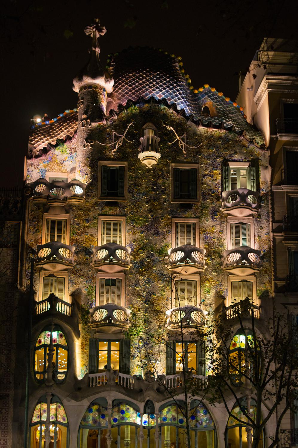 Night lights of Casa Batllo